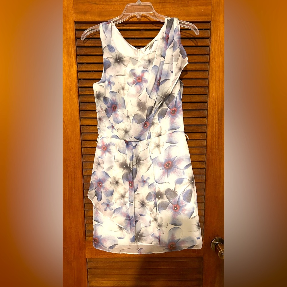LC LAUREN CONRAD Summer Floral Faux Wrap Dress Size 6